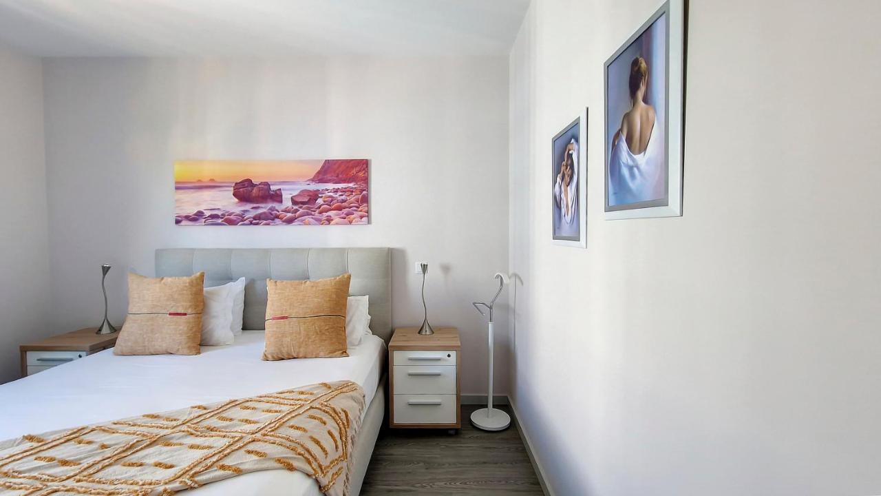 Rainbow Apartment By Lovelystay ฟุงชาล ภายนอก รูปภาพ